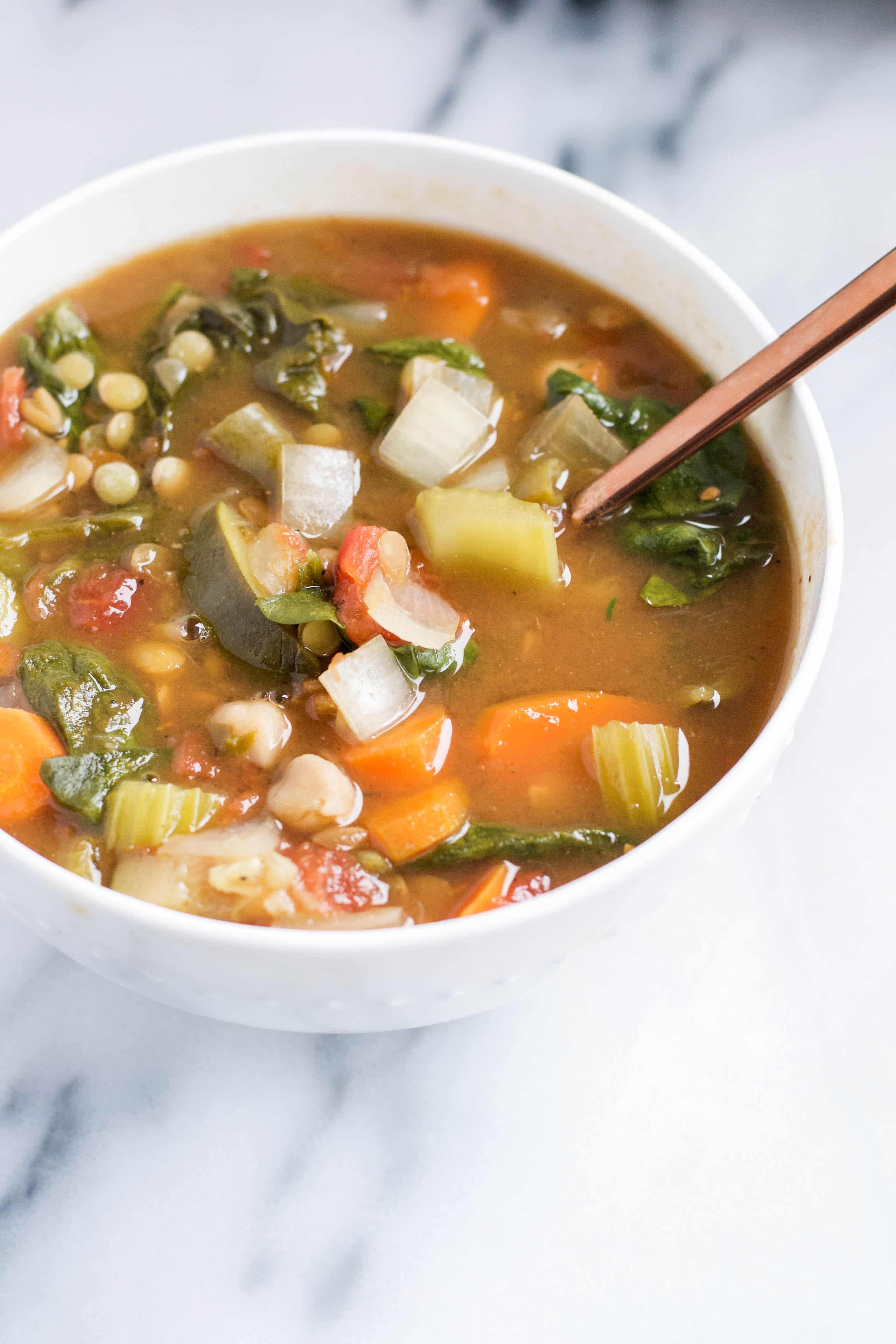 Slow Cooker Vegetable Minestrone Soup