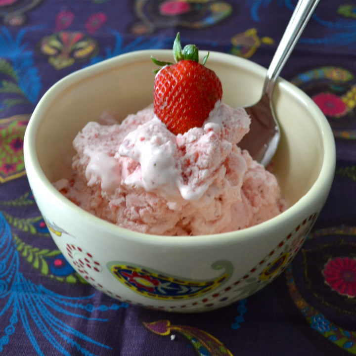 Fresh Strawberry Ice Cream Made with No Eggs!