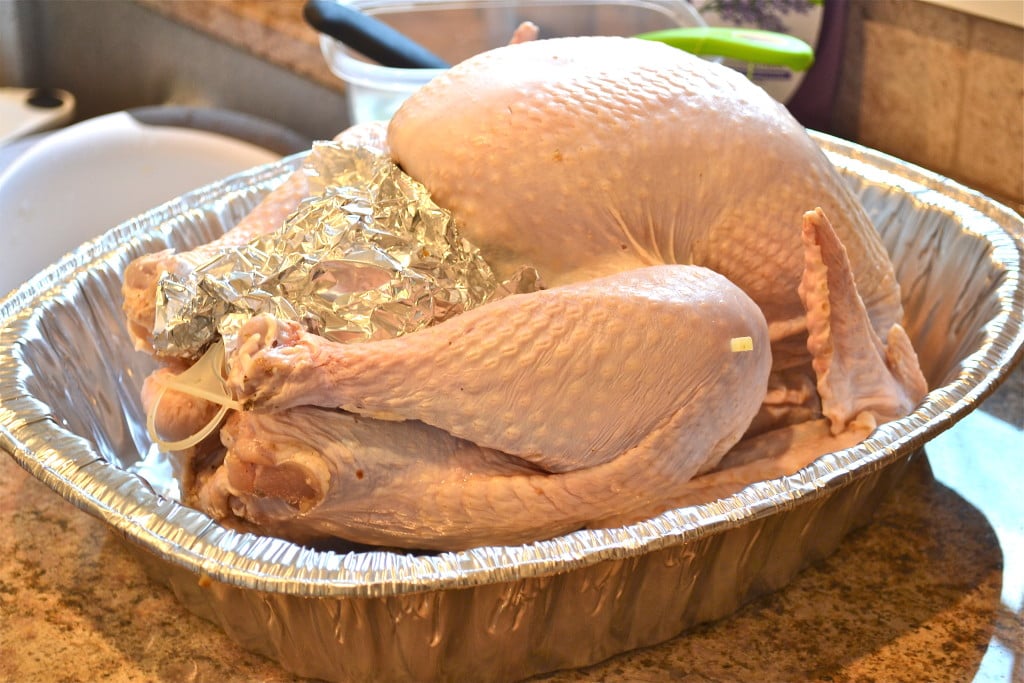 A turkey in an aluminum pan.