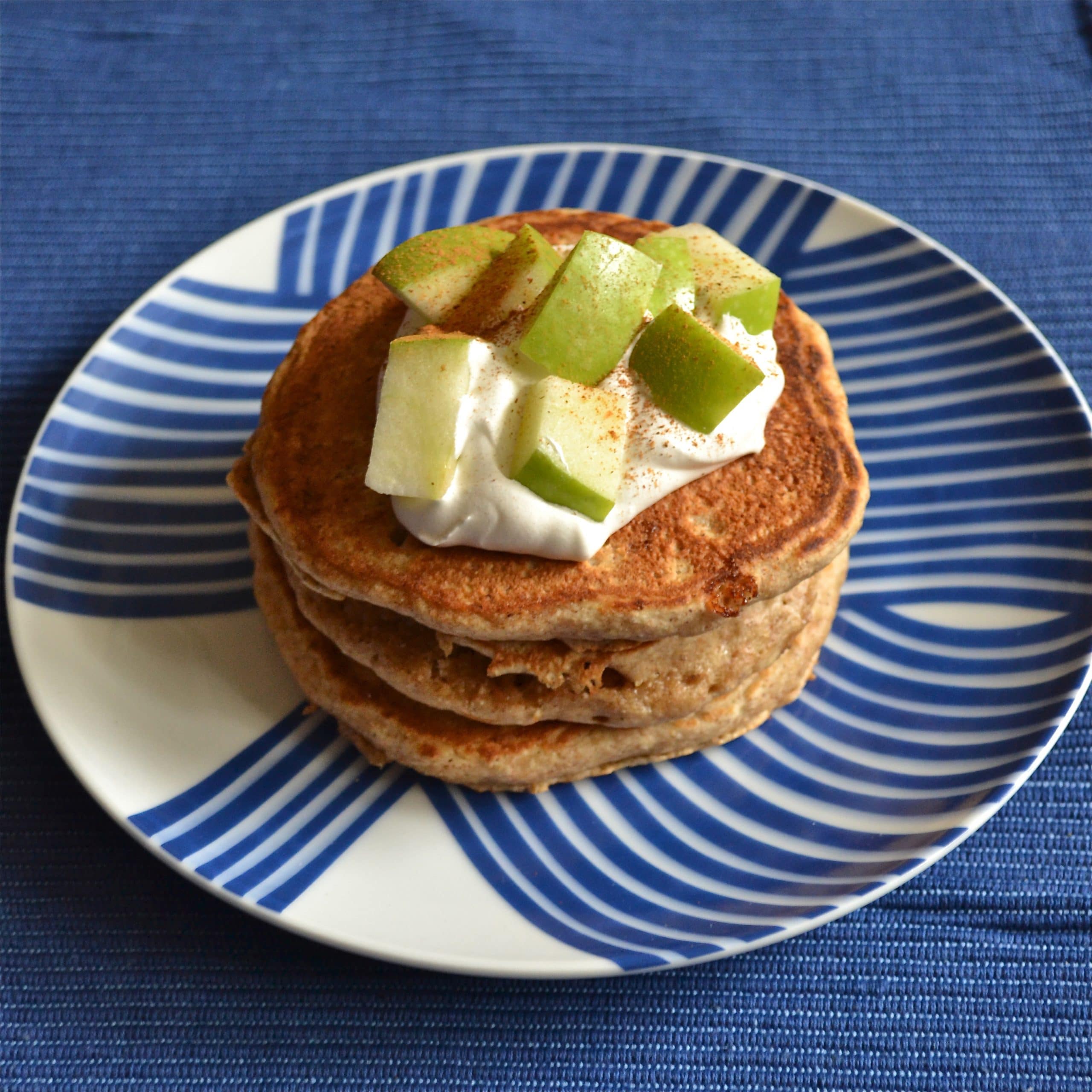 Skinny Applesauce Pancakes