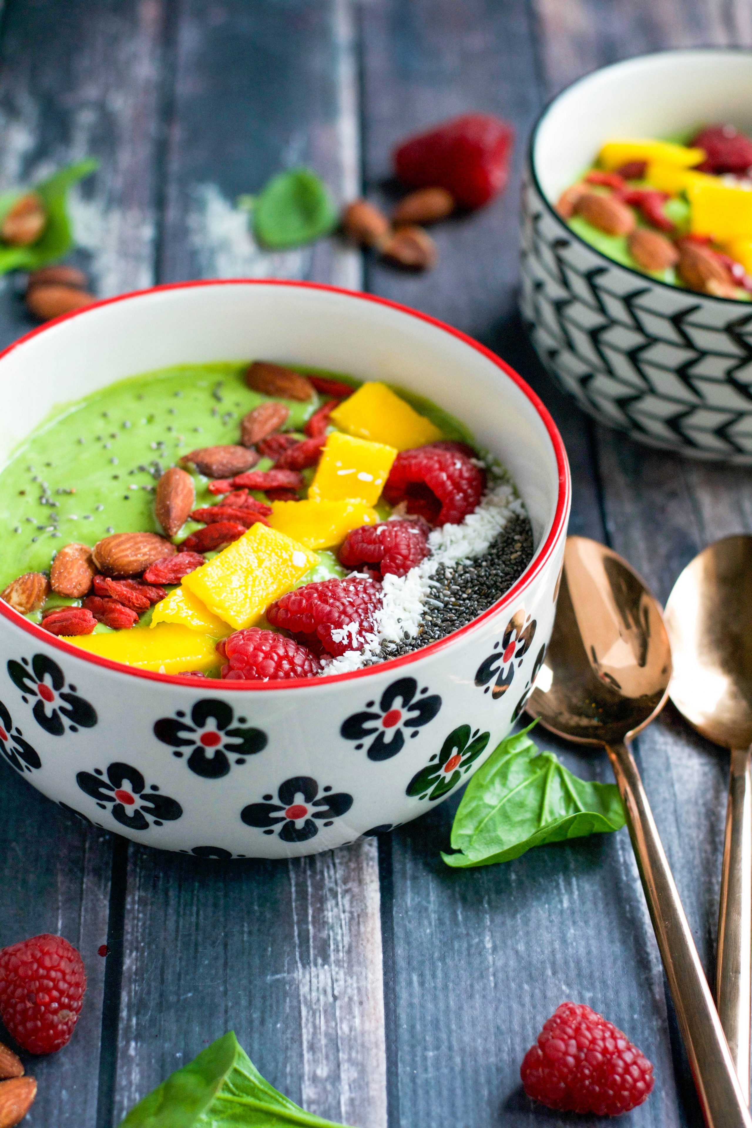 Easy Green Smoothie Bowl