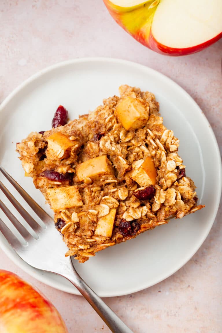 Gluten-Free Apple Cinnamon Baked Oatmeal